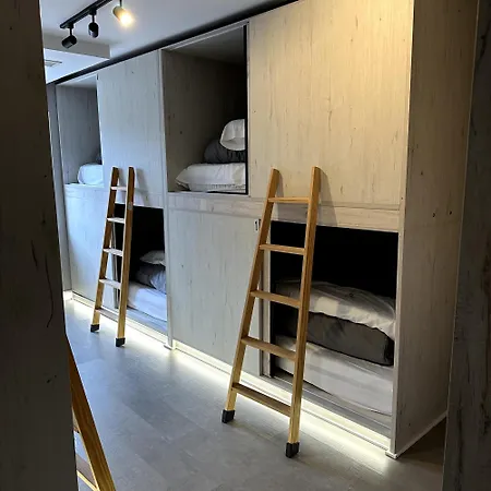 Sierra Nevada Hostel Albergue *